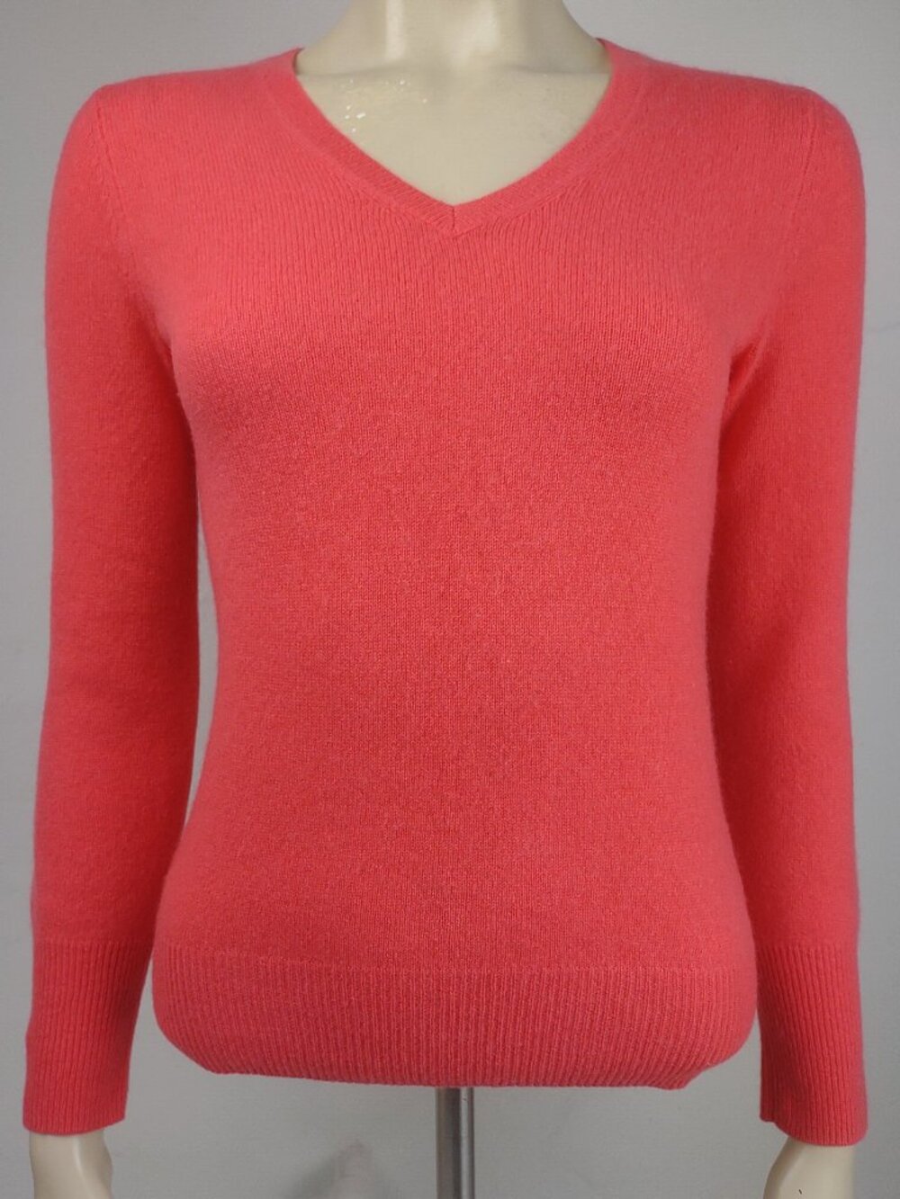 Halogen coral salmon 2-Ply 100% Cashmere V-Neck pullover sweater ladies XS